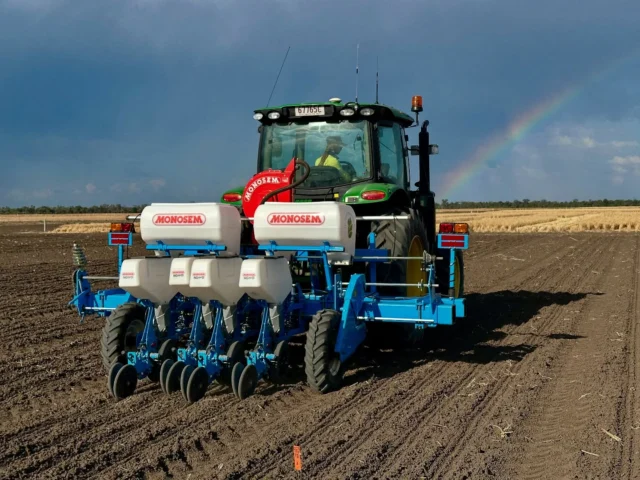 🌱 Emerging Crops in Focus! 🌾 We’re proud to be partnering in this exciting Winter Spices Field Walk in Emerald this Thursday, 11th Sept!

🚜 Planting in action with our Monosem planter 🌾 Trials also seeded with Dawn DuoSeed air seeder units

Come check out the tech driving tomorrow’s cropping systems!

#AgTech #FieldDay #EmergingCrops #Monosem #DawnDuoSeed #CropInnovation #CQAg #PrecisionPlanting #FarmingFuture #EmeraldAg