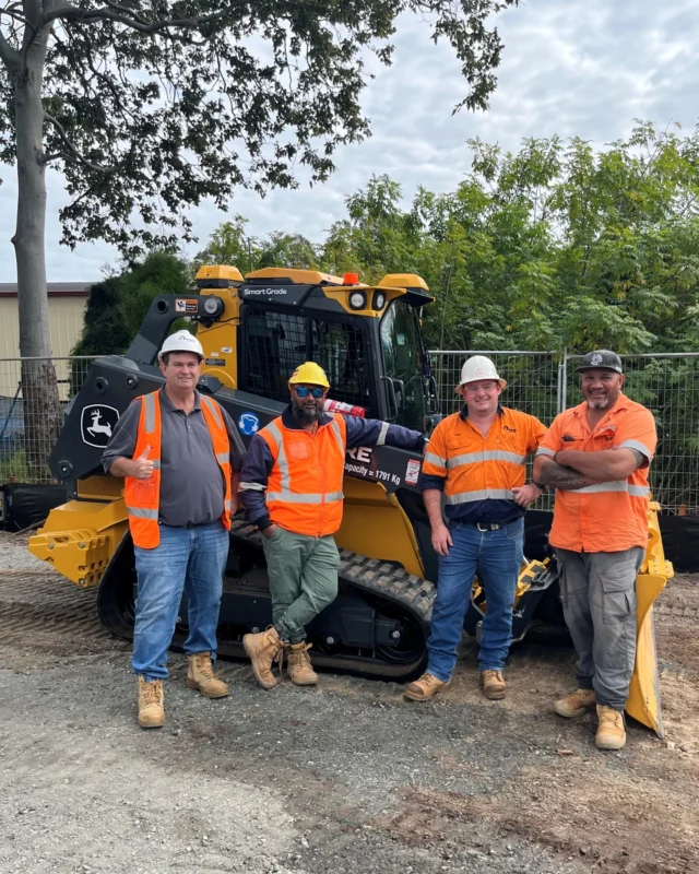 Congratulations and thank you to the Sunstate Civil team on taking delivery of their new John Deere 335P Compact Track Loader with SmartGrade. 💪

Luke from Technical Support and Troy from our Brisbane Sales team and were excited to see it put straight to work upon delivery!